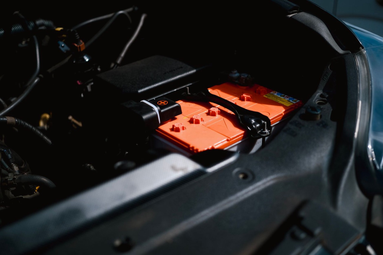 Batteries &amp; electrical